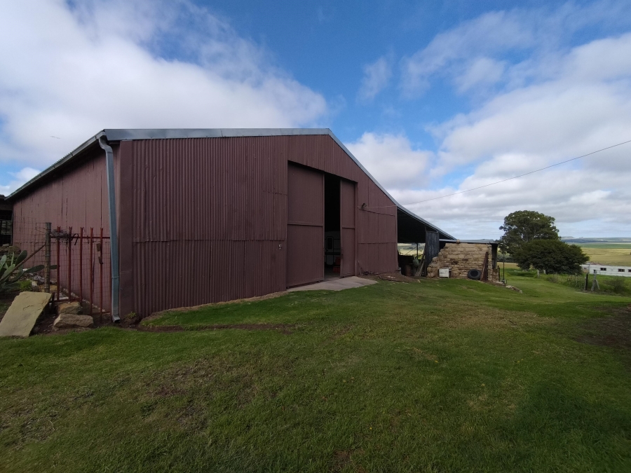 4 Bedroom Property for Sale in Bethlehem Rural Free State